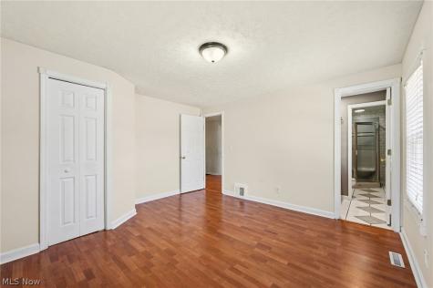 6832 Hillside Road Independence OH 44131