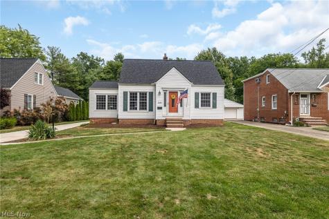 2253 Canterbury Road Westlake OH 44145