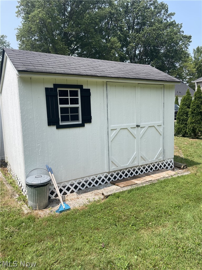 2253 Canterbury Road Westlake OH 44145