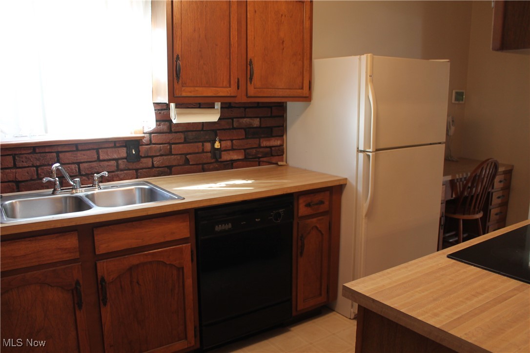 12812 Maple Leaf Drive Garfield Heights OH 44125