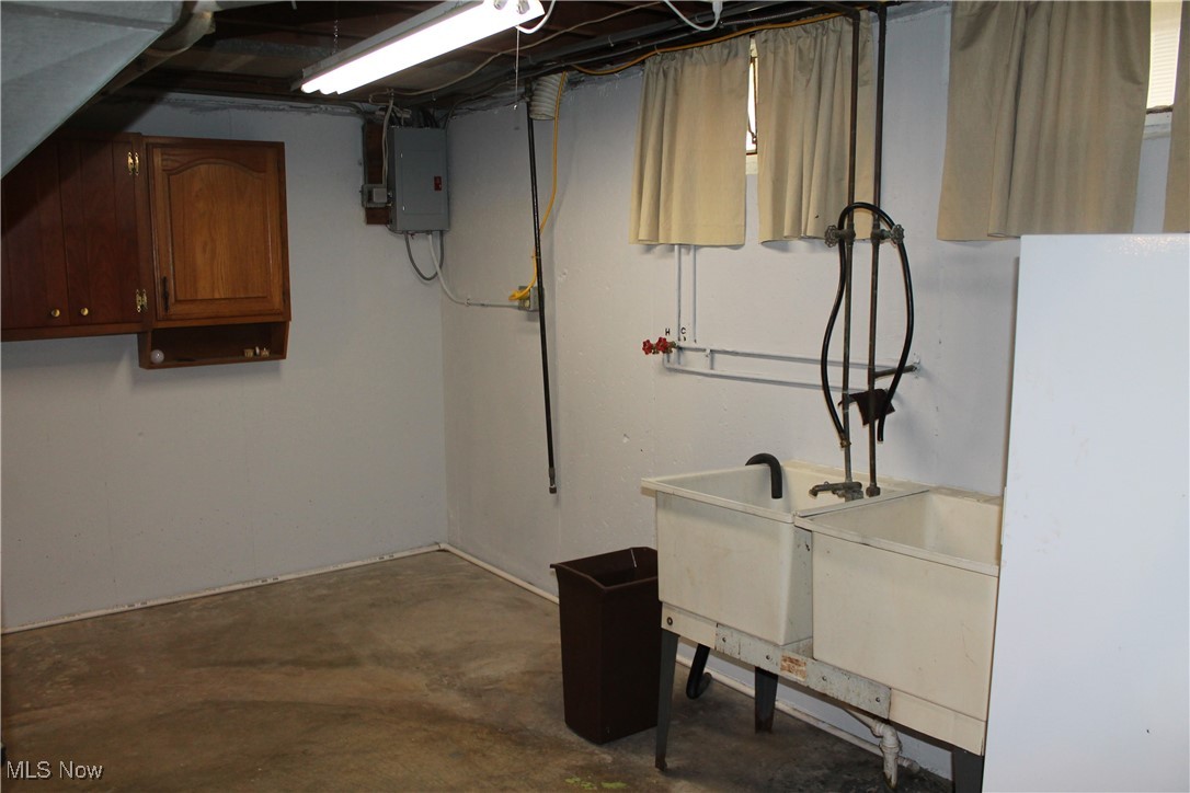 12812 Maple Leaf Drive Garfield Heights OH 44125