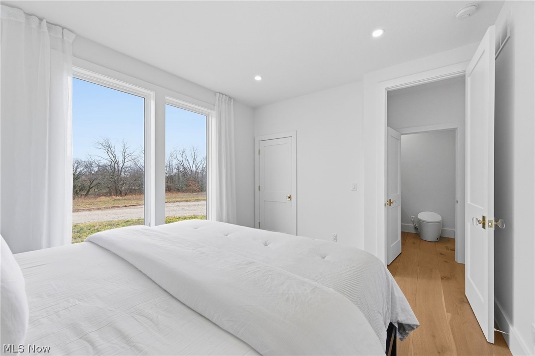 10311 Hunting Hills Avenue NE Hartville OH 44632