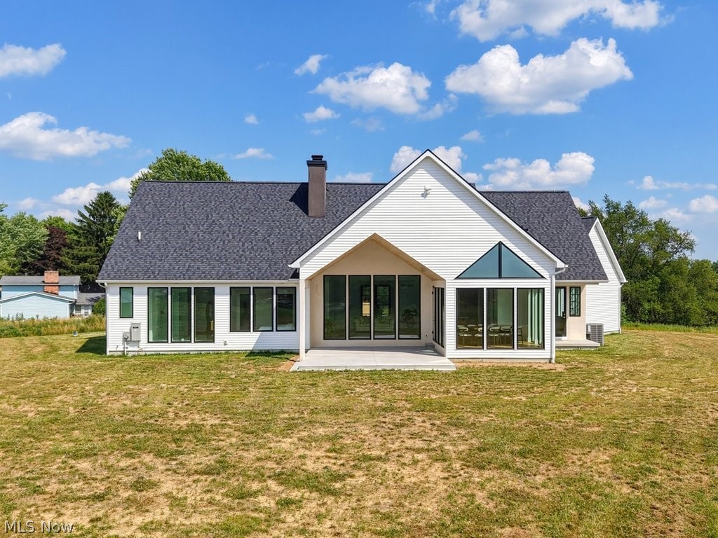 10311 Hunting Hills Avenue NE Hartville OH 44632