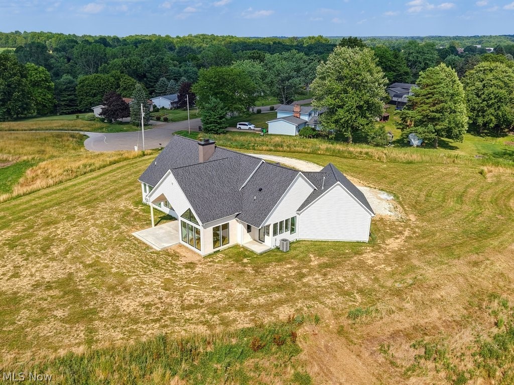 10311 Hunting Hills Avenue NE Hartville OH 44632
