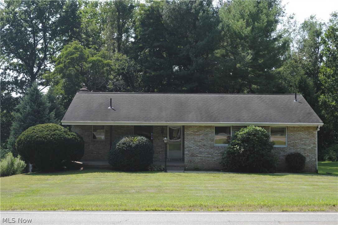 925 Minerva Road Magnolia OH 44643