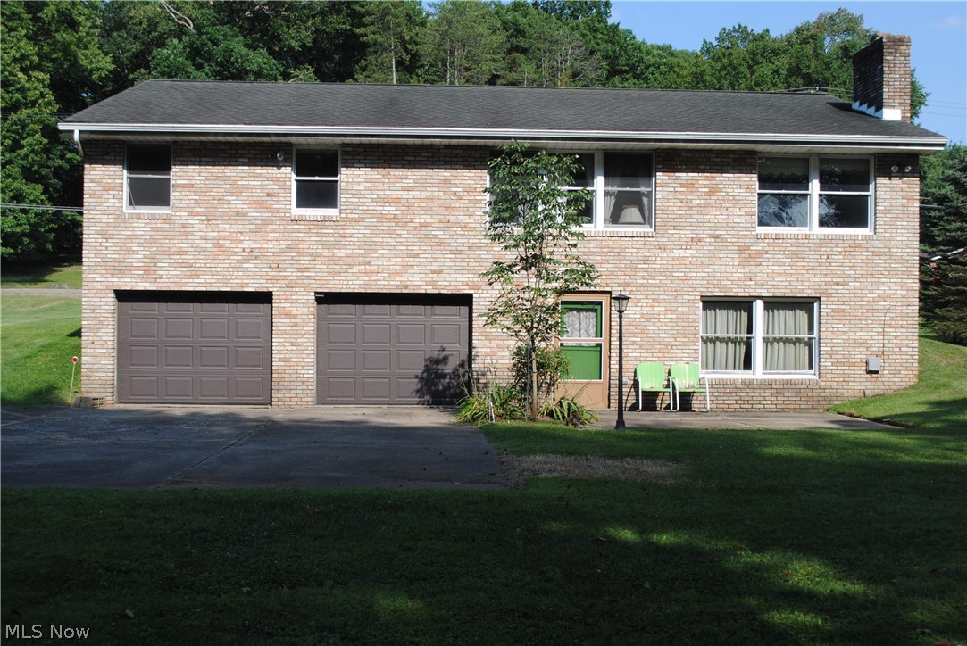 925 Minerva Road Magnolia OH 44643