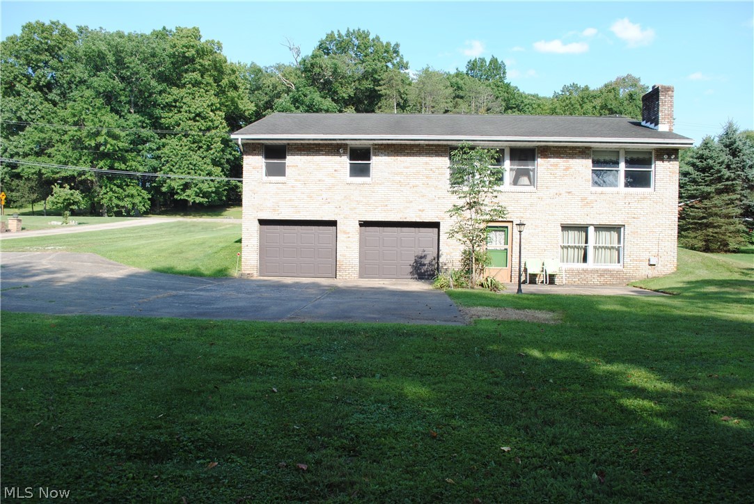 925 Minerva Road Magnolia OH 44643