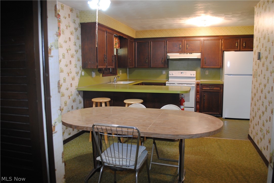 925 Minerva Road Magnolia OH 44643