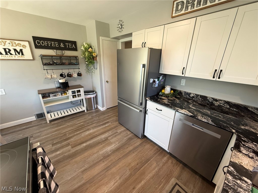 232 Forbes Street NE New Philadelphia OH 44663