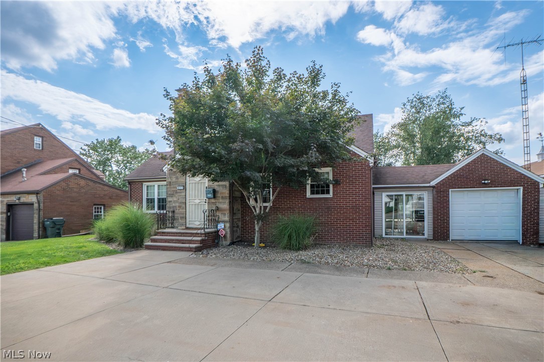 217 Whipple Avenue NW Canton OH 44708