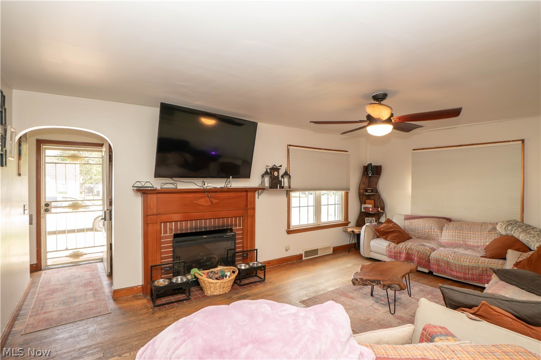 217 Whipple Avenue NW Canton OH 44708