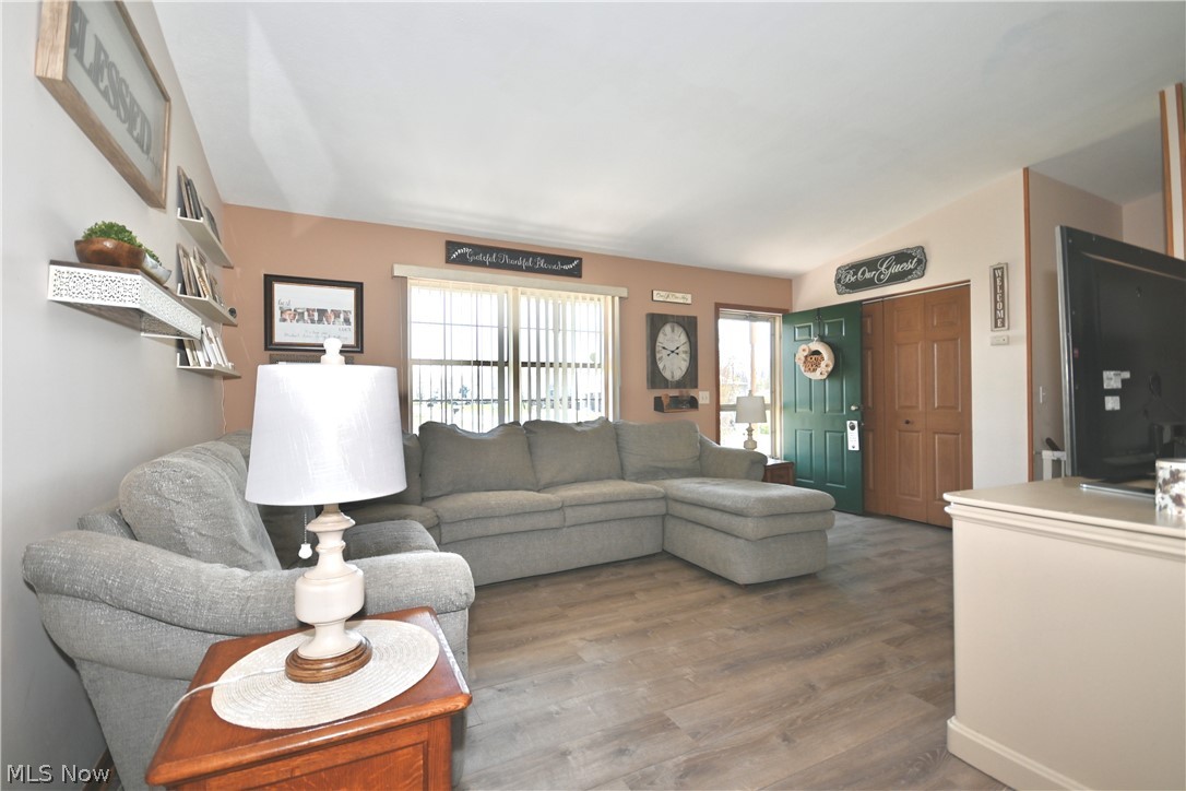 4942 Signature Circle Austintown OH 44515