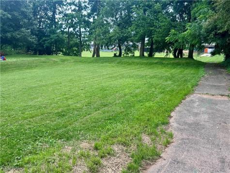 210 Phillips Street Marietta OH 45750
