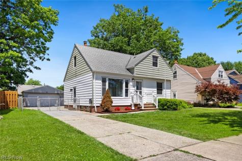 16018 Muskingum Boulevard Brook Park OH 44142