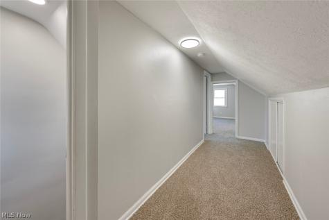 16018 Muskingum Boulevard Brook Park OH 44142