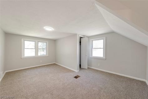 16018 Muskingum Boulevard Brook Park OH 44142