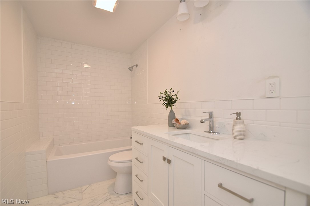 3278 E Overlook Road Cleveland Heights OH 44118