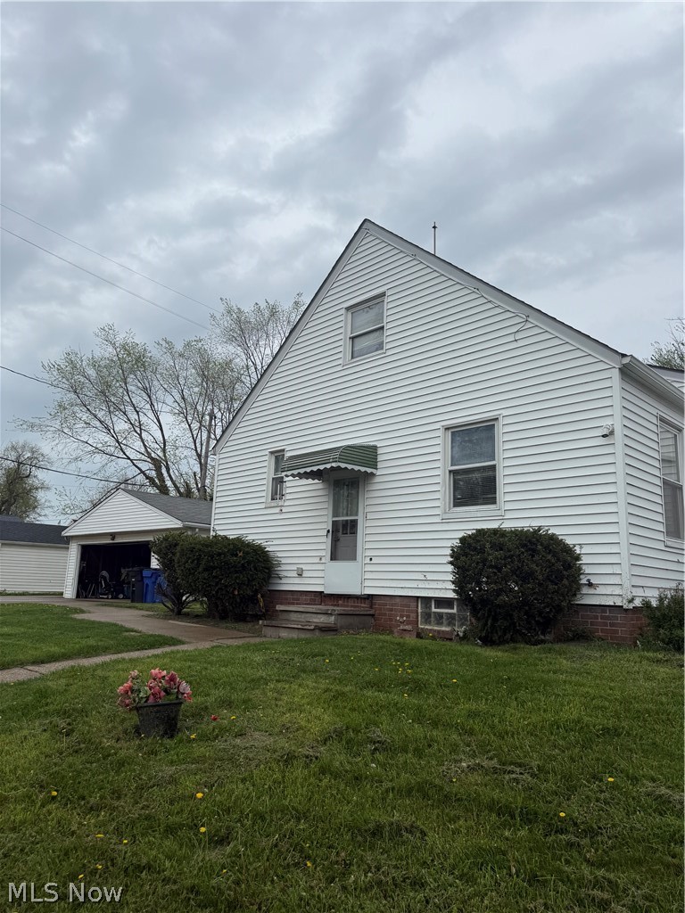 18011 Windward Road Cleveland OH 44119