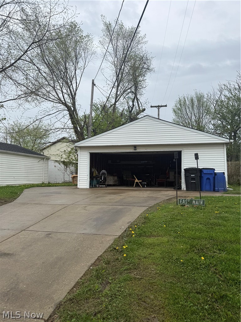 18011 Windward Road Cleveland OH 44119