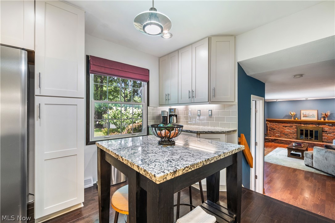 27008 Sweetbriar Drive North Olmsted OH 44070