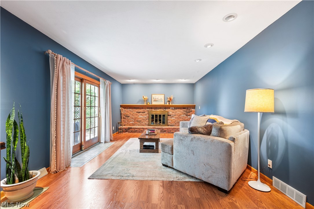 27008 Sweetbriar Drive North Olmsted OH 44070