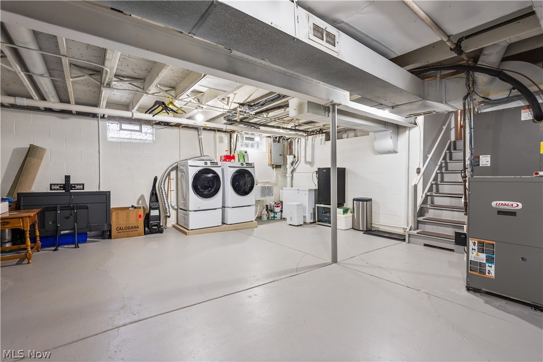 27008 Sweetbriar Drive North Olmsted OH 44070