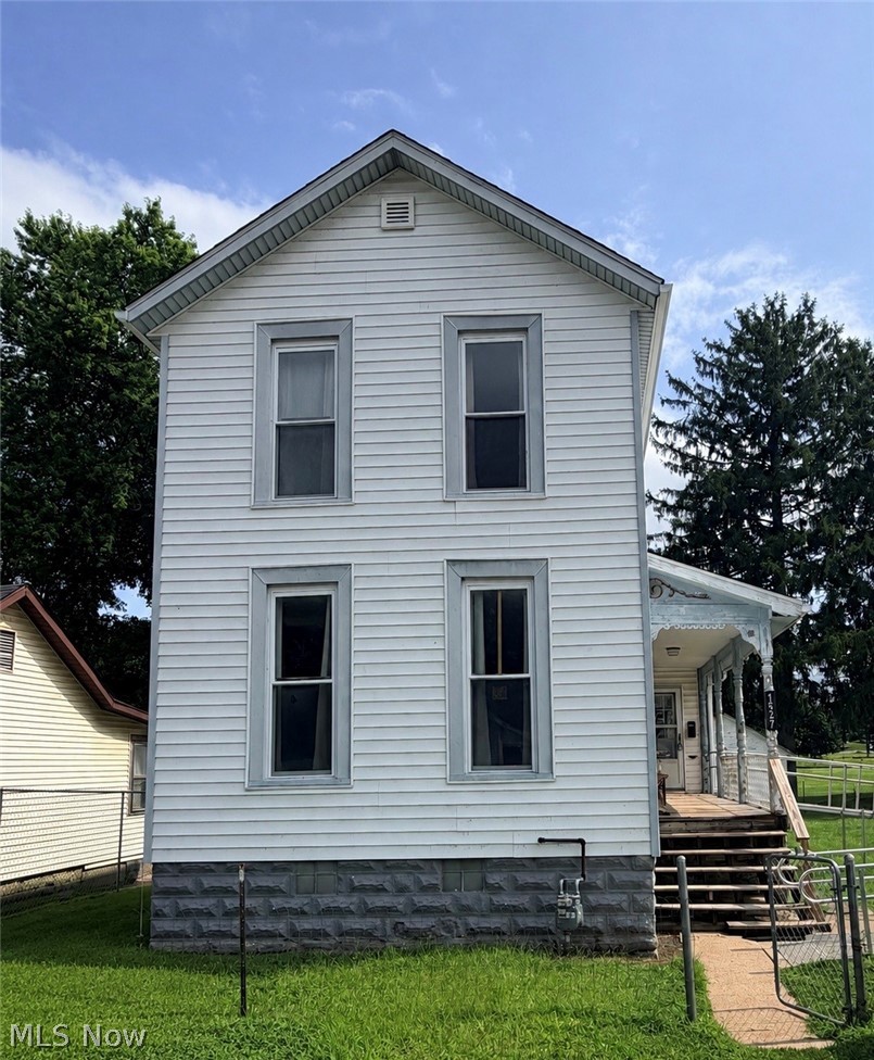 1527 Walnut Street Zanesville OH 43701