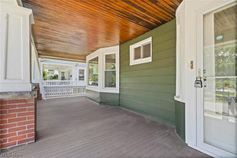 1438 Elbur Avenue Lakewood OH 44107