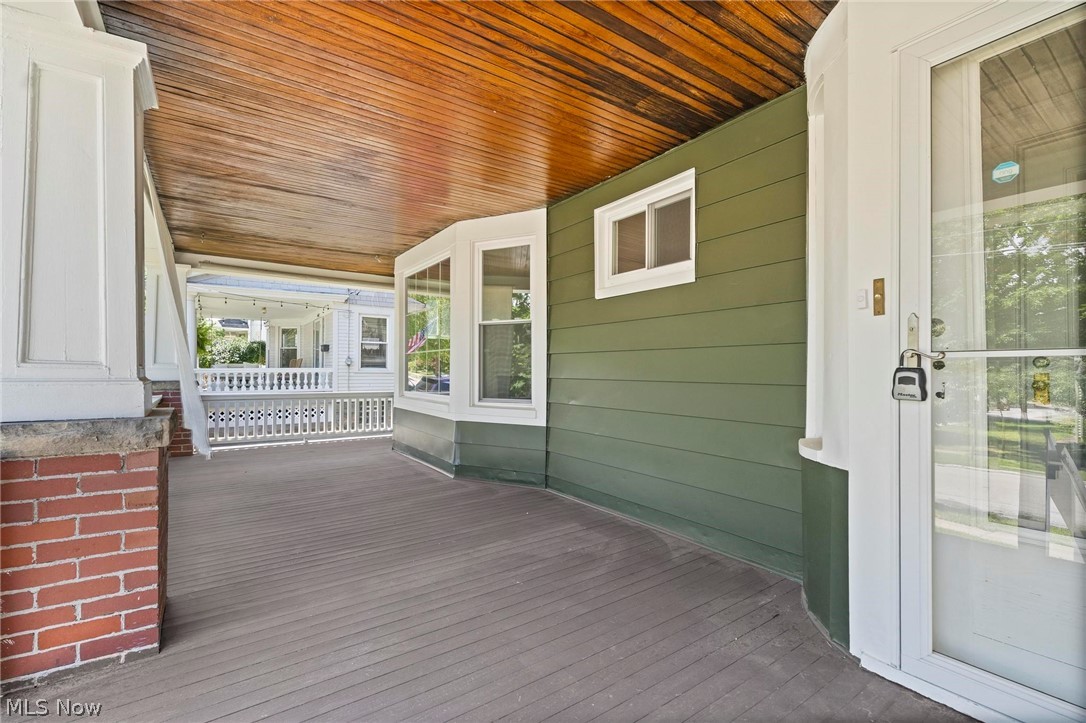 1438 Elbur Avenue Lakewood OH 44107
