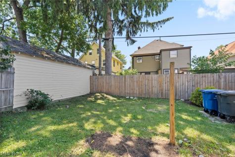 1438 Elbur Avenue Lakewood OH 44107