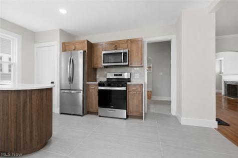 1438 Elbur Avenue Lakewood OH 44107