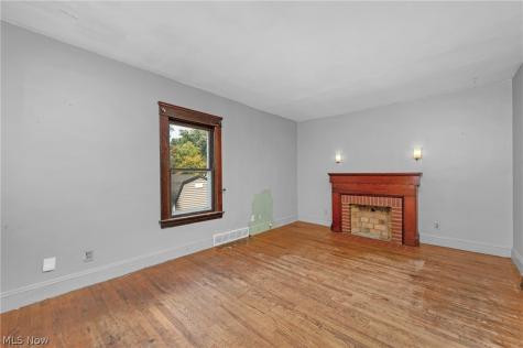 285 Waverly Street Berea OH 44017