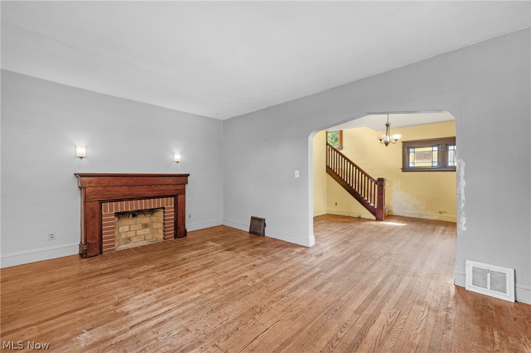 285 Waverly Street Berea OH 44017