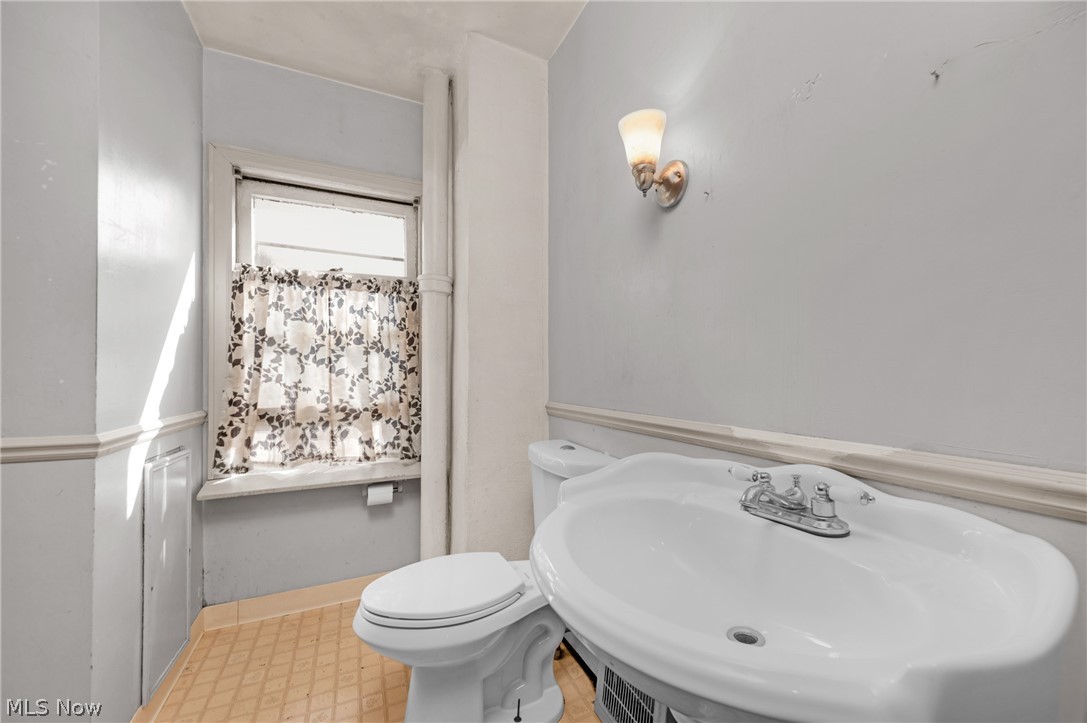 285 Waverly Street Berea OH 44017