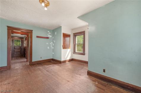 285 Waverly Street Berea OH 44017