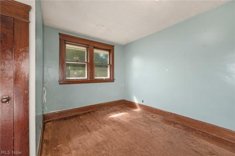 285 Waverly Street Berea OH 44017