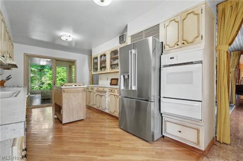 2990 Mccormick Road Silver Lake OH 44224