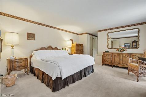 2990 Mccormick Road Silver Lake OH 44224