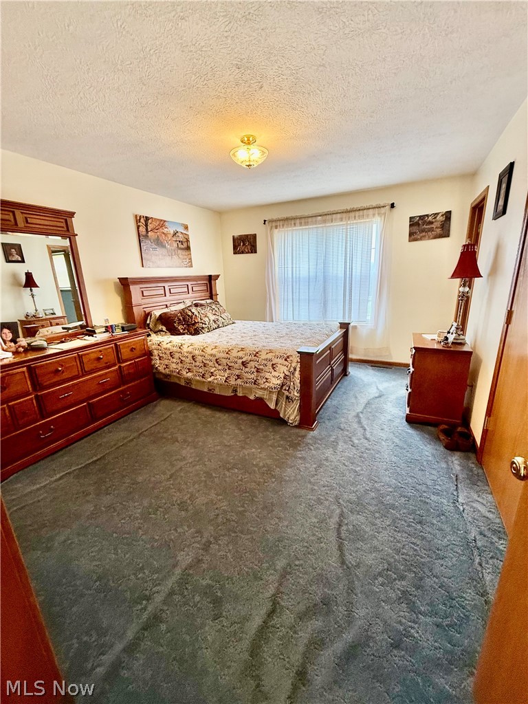 49208 Hickman Road East Liverpool OH 43920