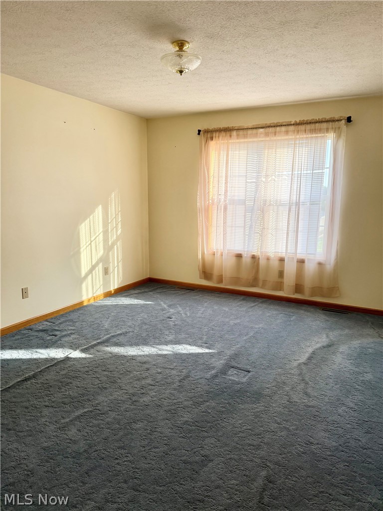 49208 Hickman Road East Liverpool OH 43920