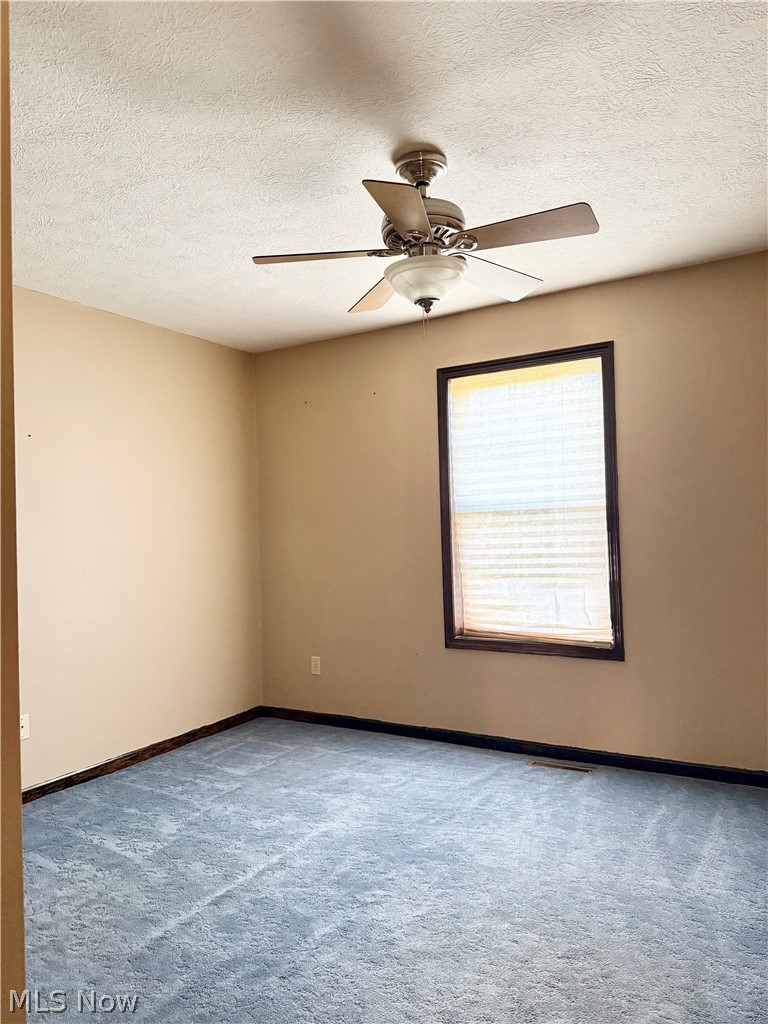 49208 Hickman Road East Liverpool OH 43920