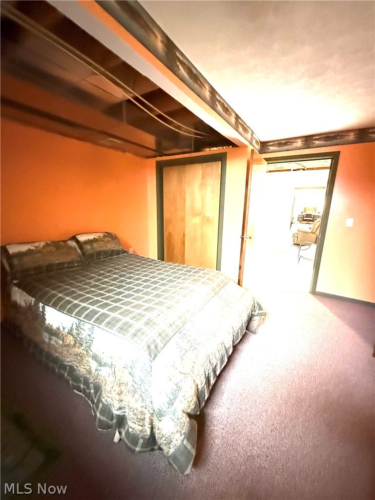 49208 Hickman Road East Liverpool OH 43920