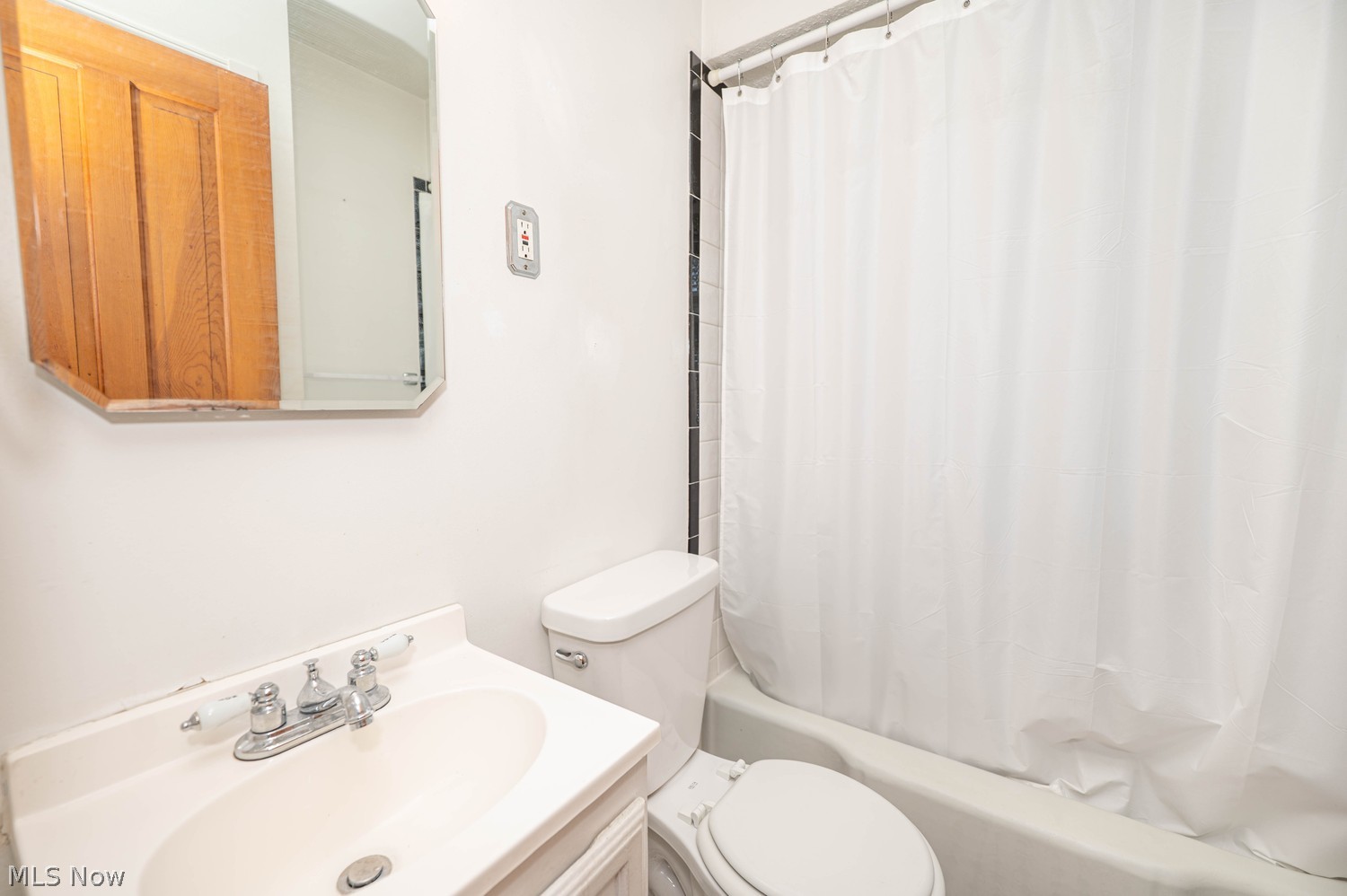 25281 Marsdon Drive Euclid OH 44132