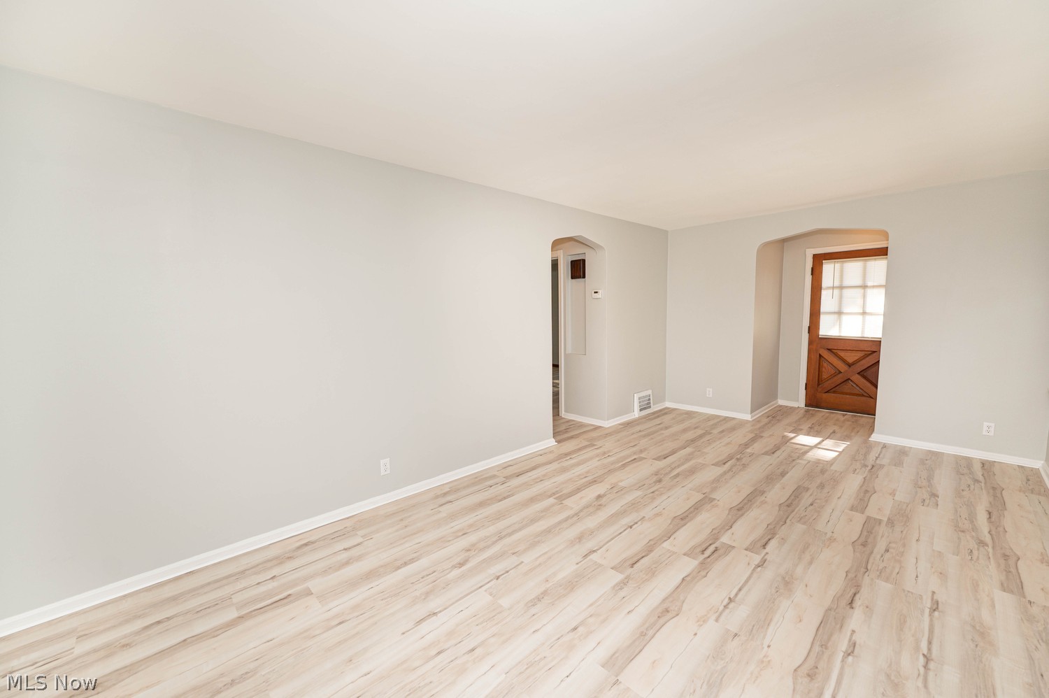 25281 Marsdon Drive Euclid OH 44132