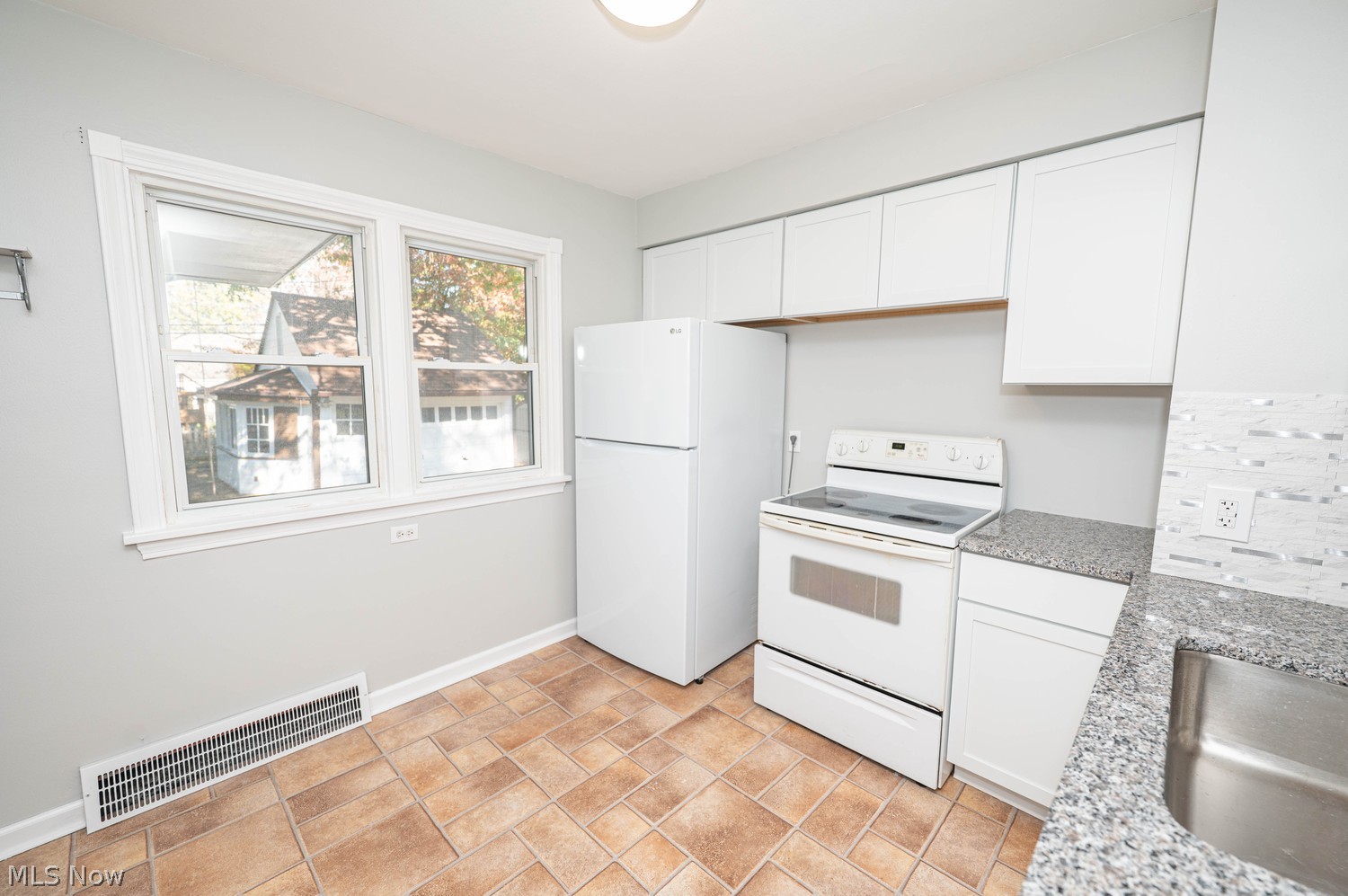 25281 Marsdon Drive Euclid OH 44132