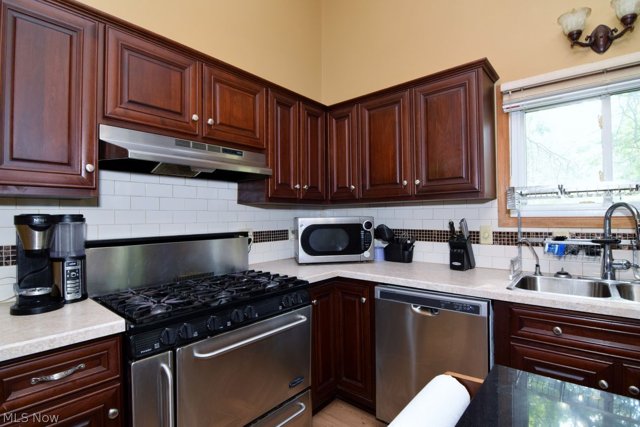 753 High Street Bedford OH 44146