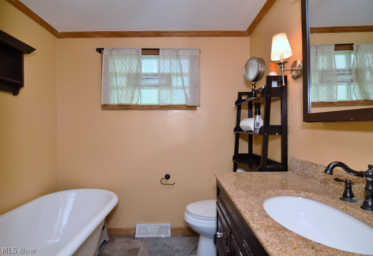 753 High Street Bedford OH 44146