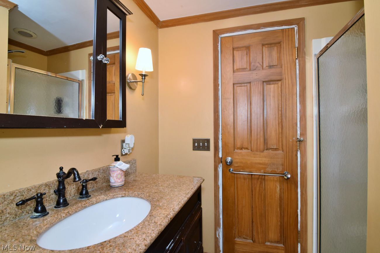 753 High Street Bedford OH 44146