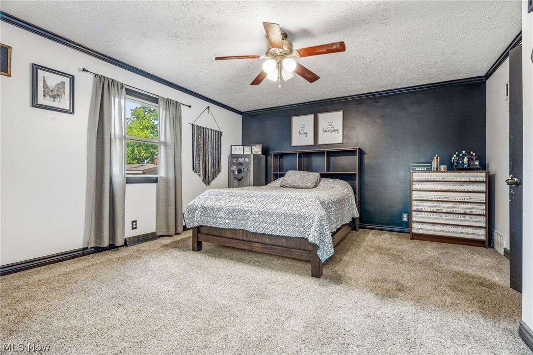 6226 Woodmoor Avenue NW Canton OH 44718