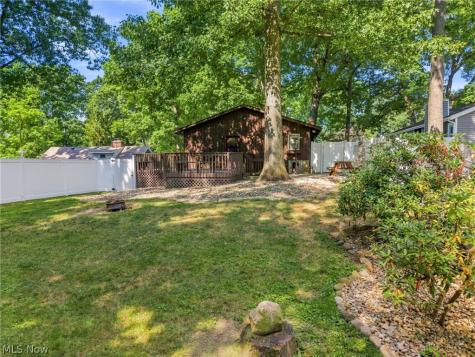 6226 Woodmoor Avenue NW Canton OH 44718